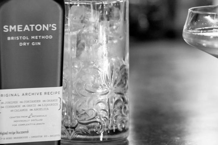 Smeaton's Gin Background Image